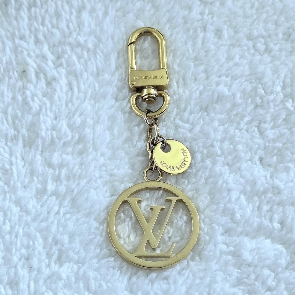 Louis Vuitton Circle Bag Charm WITHOUT Keyholder - Used - Picture 12 of 16